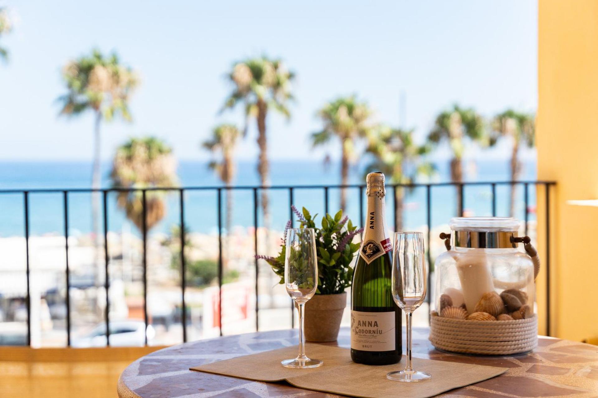 Malagasuite Las Palmeras Torremolinos Luaran gambar
